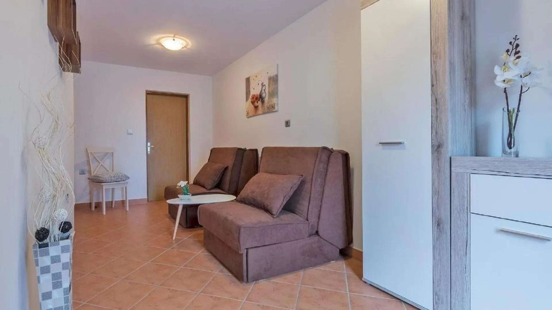 Wohnung In Pula Mit Garten, Terrasse Und Grill Apartment