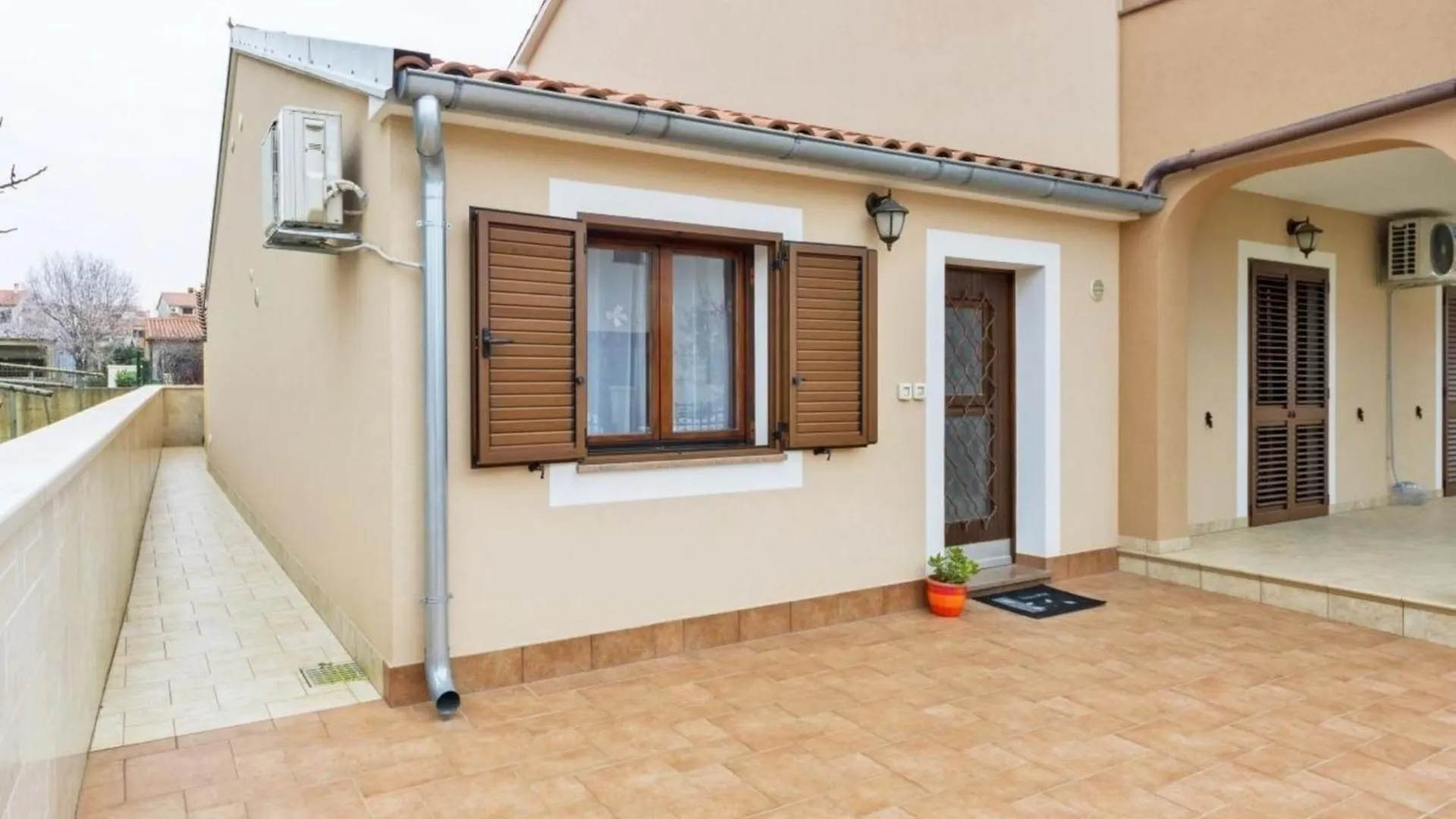 Wohnung In Pula Mit Garten, Terrasse Und Grill 0*,  Croatia